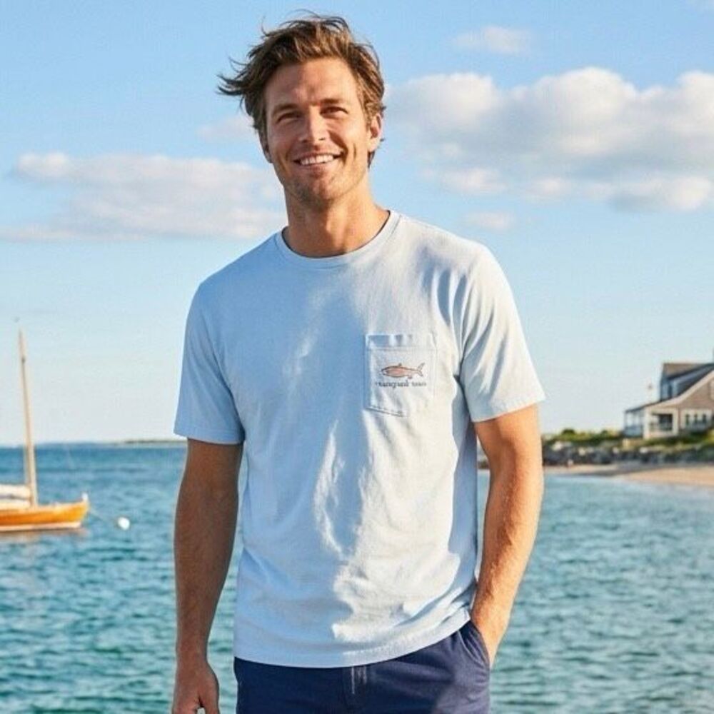 Vineyard Vines Graphic T Shirt Men’s XL Light Blue Short‎ Sleeve Cotton Tee